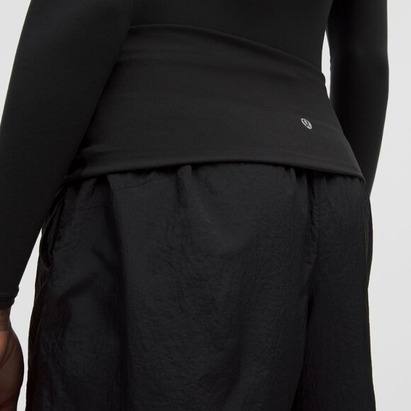 Lightweight Foldover-Waist Short 7" Black - Picture 3 of 5